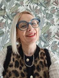 Linda M., 58 years – Verified purchase